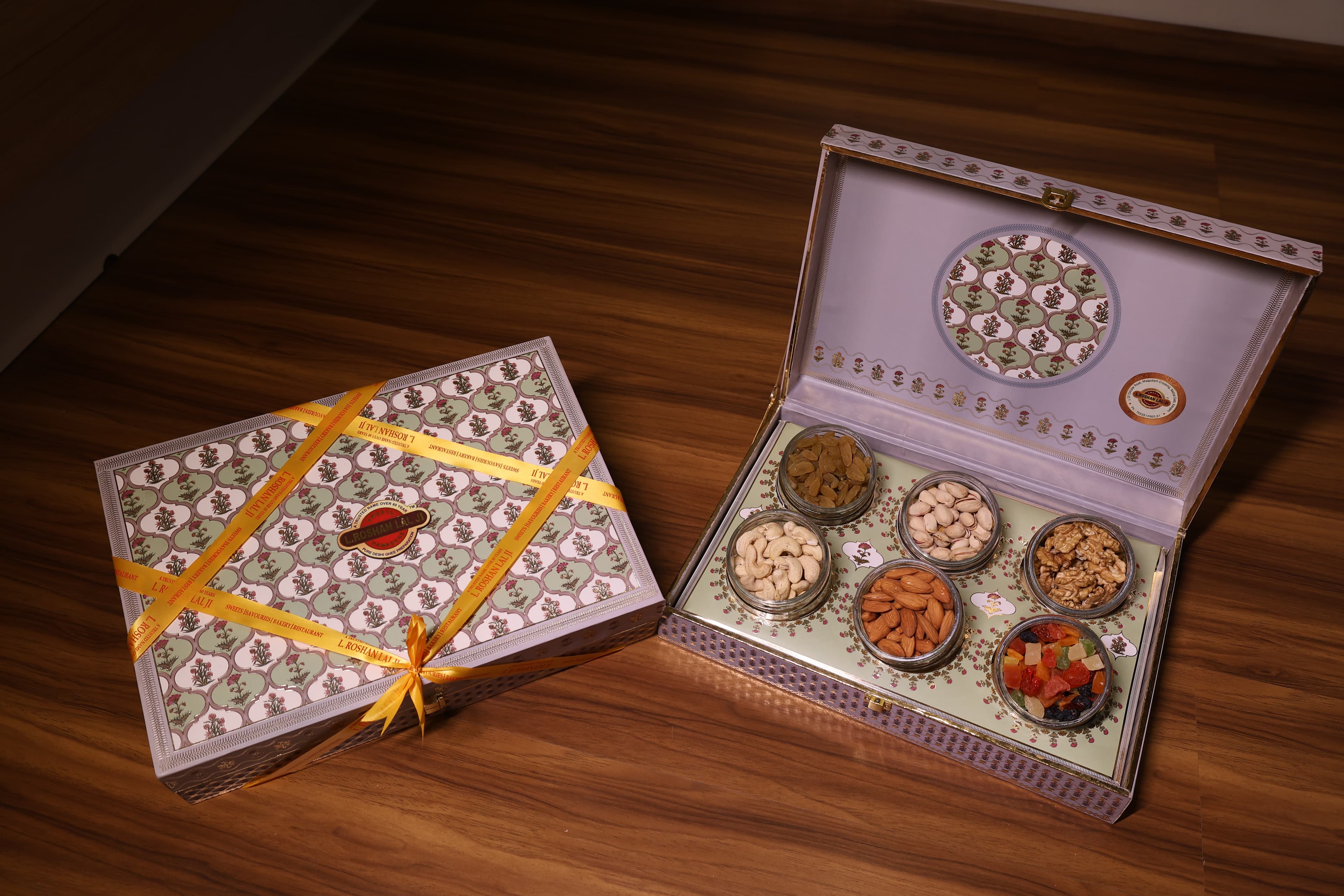 Royal Varq Collection